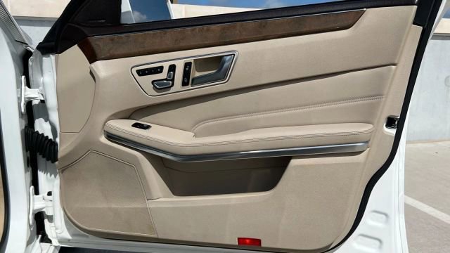 Used 2015 Mercedes-Benz E 350 4MATIC Sedan image 17