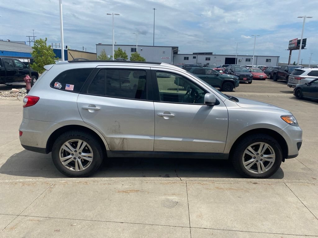 Used 2012 Hyundai Santa Fe SE AWD/4WD image 2
