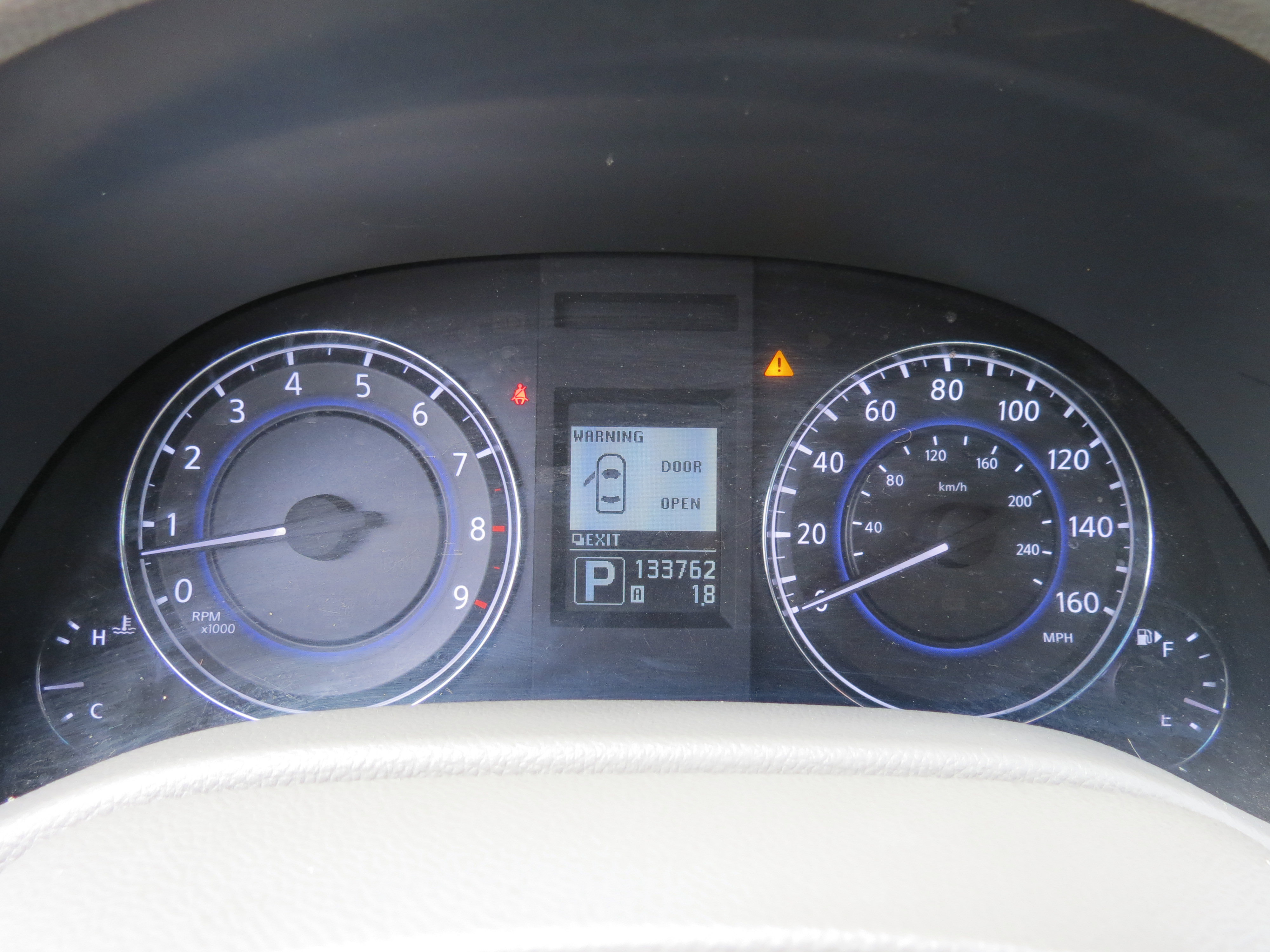 Used 2010 INFINITI G37 x w/ Premium Pkg image 12