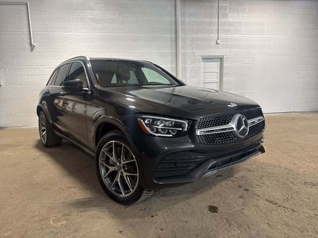 Used 2022 Mercedes-Benz GLC 300 4MATIC image 1