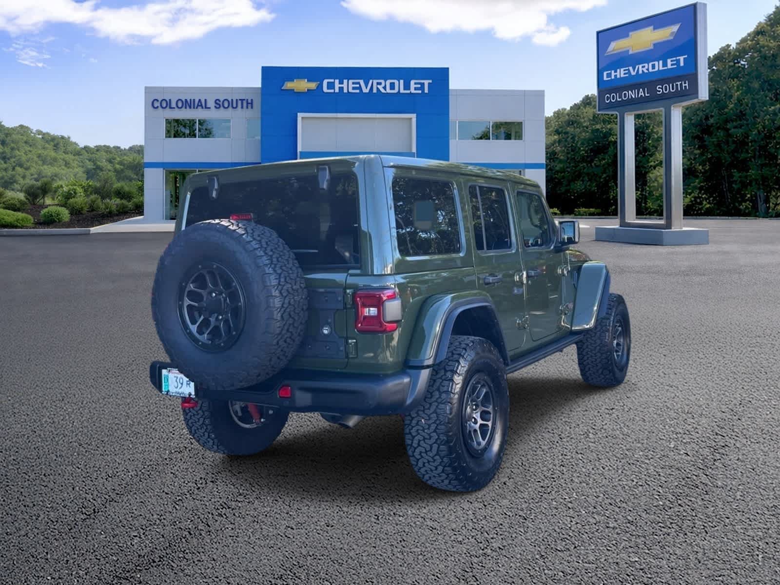 Used 2023 Jeep Wrangler Unlimited Rubicon w/ Xtreme 35 Tire Package AWD/4WD image 6