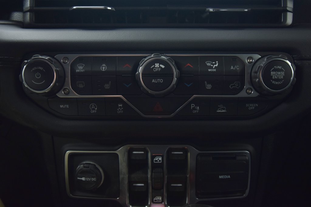 New 2026 Jeep Gladiator Sport AWD/4WD image 22