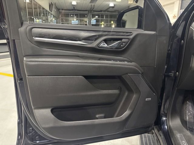 Used 2021 GMC Yukon Denali w/ Denali Premium Package AWD/4WD image 14