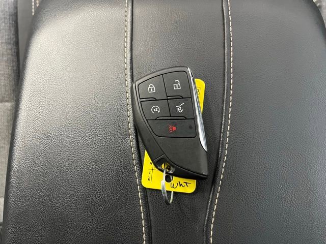 Used 2025 GMC Acadia Elevation image 27