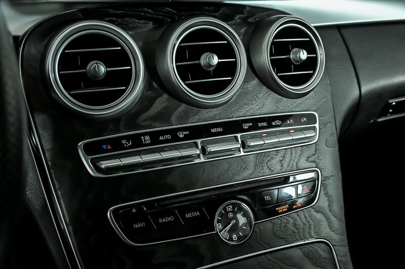 Used 2016 Mercedes-Benz C 300 4MATIC Sedan image 31