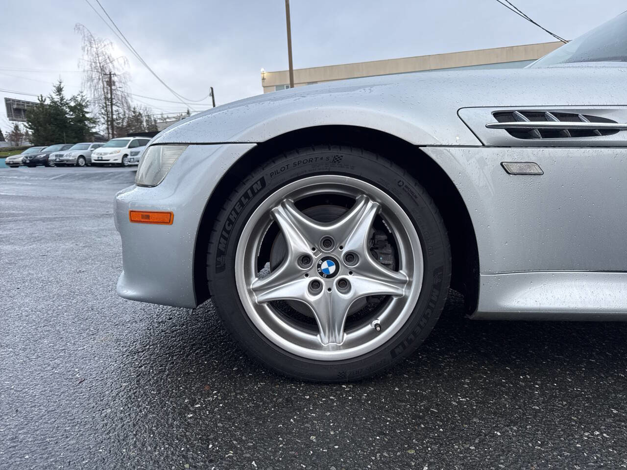 Used 2000 BMW Z3 image 2