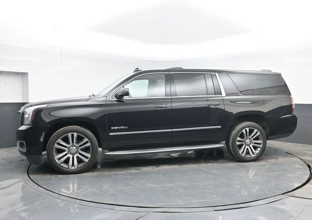 Used 2017 GMC Yukon XL Denali w/ Open Road Package AWD/4WD image 6