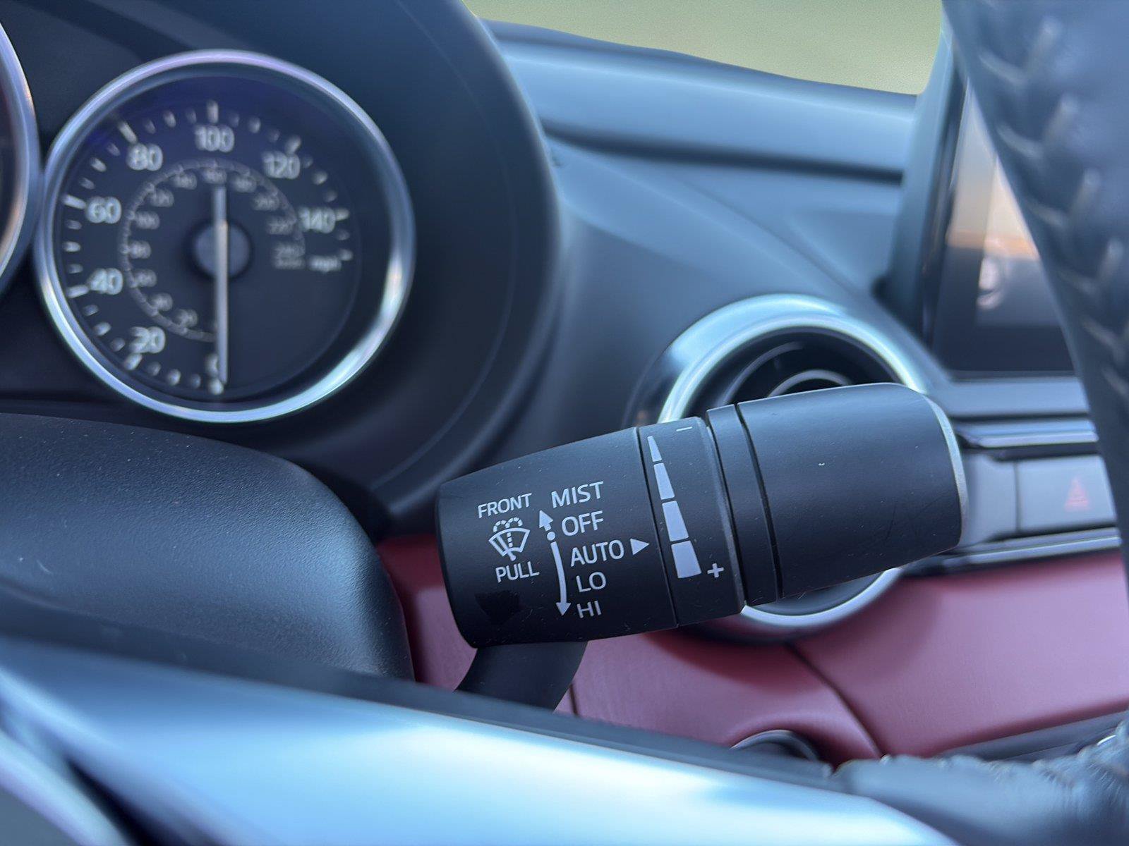Used 2020 MAZDA MX-5 Miata RF Grand Touring RWD image 37