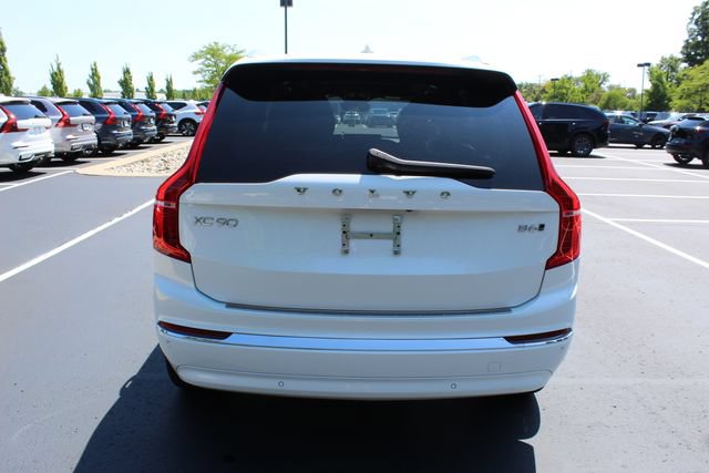 Certified 2023 Volvo XC90 B6 Ultimate w/ Protection Package Premier AWD/4WD image 4