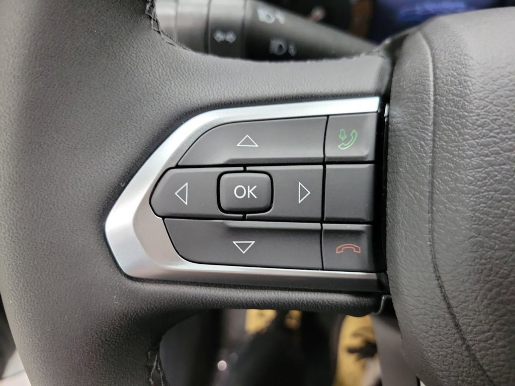 New 2026 Jeep Compass Latitude image 16