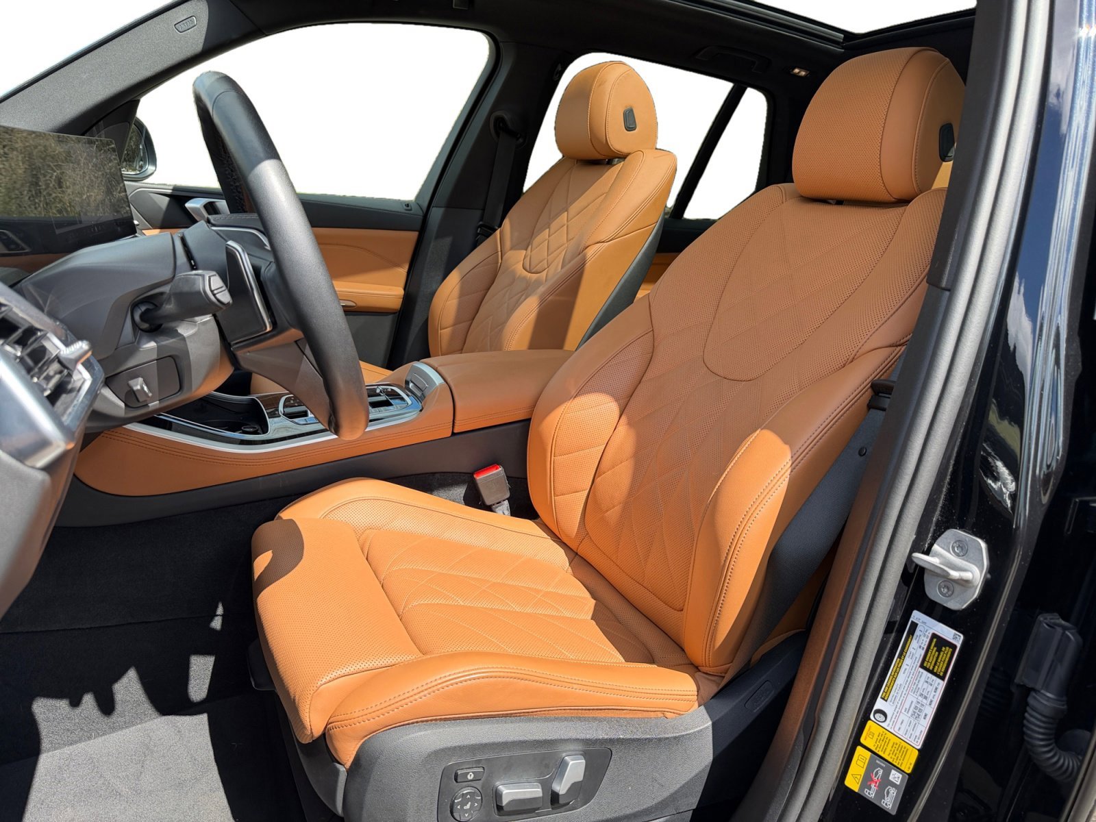 Used 2024 BMW X5 xDrive50e w/ Premium Package image 10