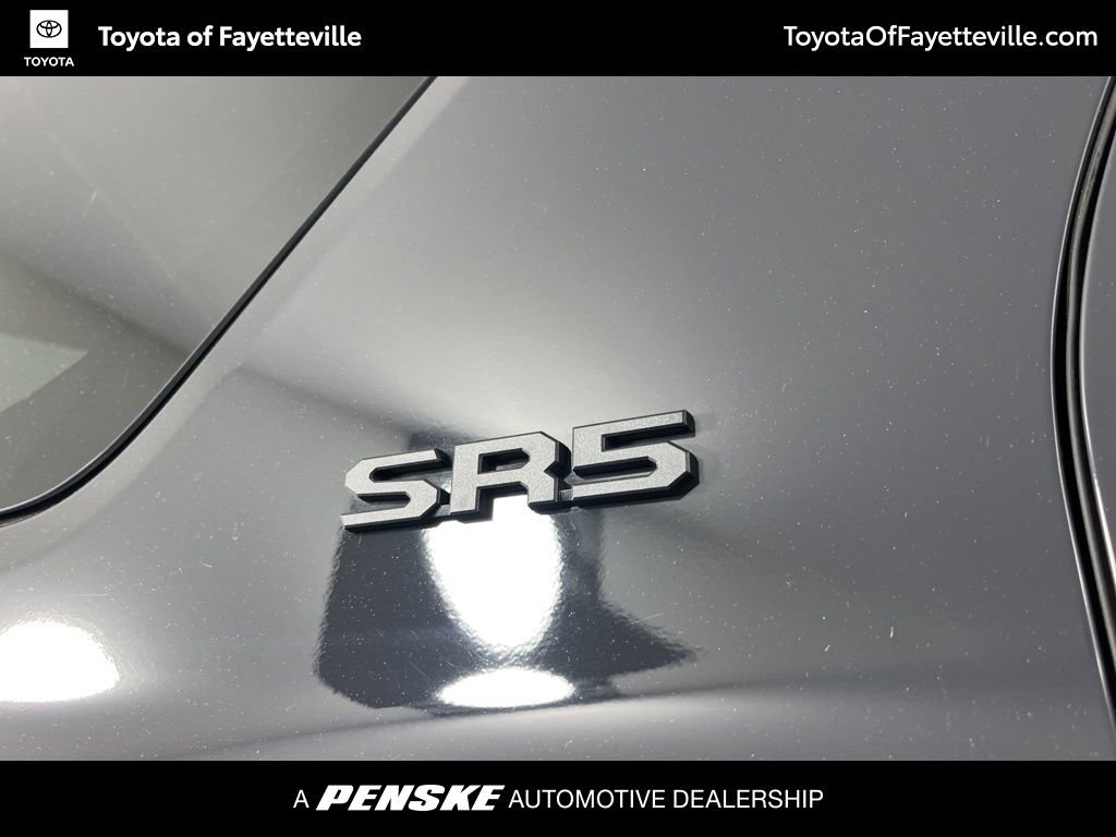 Certified 2025 Toyota 4Runner SR5 AWD/4WD image 4