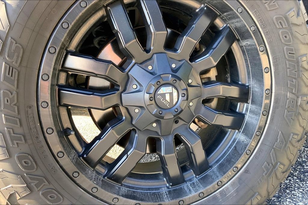 Used 2021 Ford F150 Lariat w/ Equipment Group 502A High AWD/4WD image 3