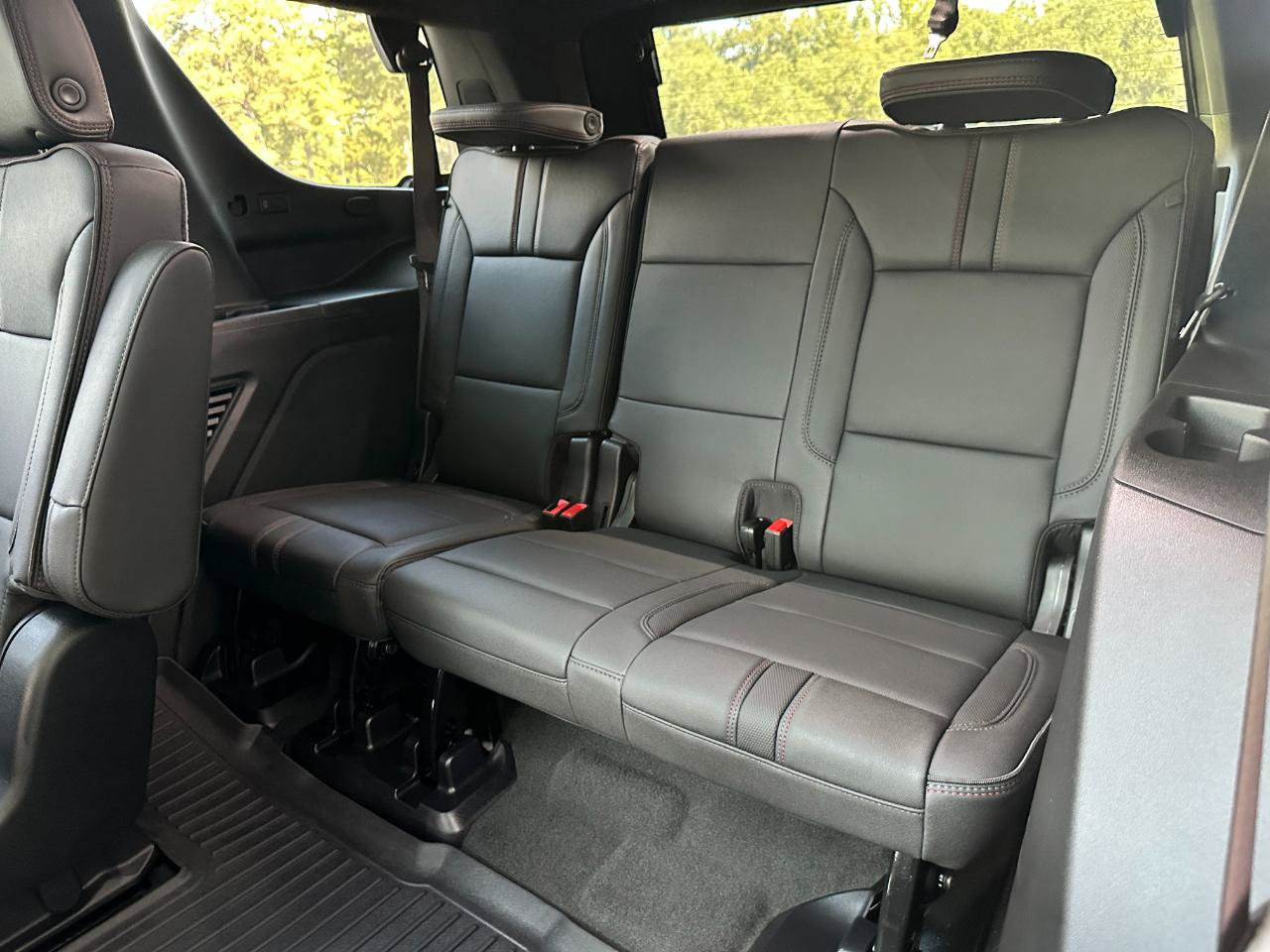 Used 2025 Chevrolet Tahoe RST w/ RST Capability Package AWD/4WD image 24