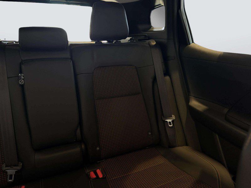 New 2026 Nissan Kicks SR FWD image 24