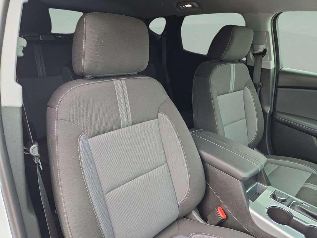 Used 2025 Chevrolet Blazer LT w/ LPO, Floor Liner Package FWD image 14