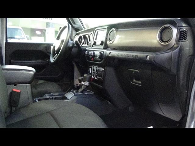Used 2020 Jeep Wrangler Unlimited Sport w/ Cold Weather Group AWD/4WD image 9