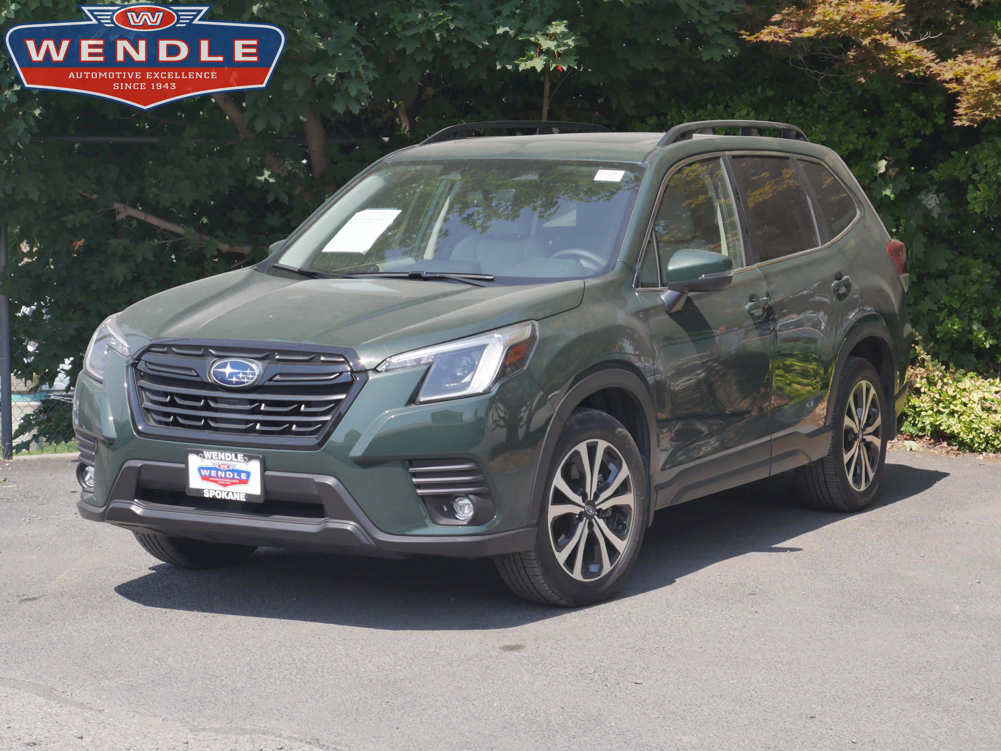 Used 2024 Subaru Forester Limited AWD/4WD image 1
