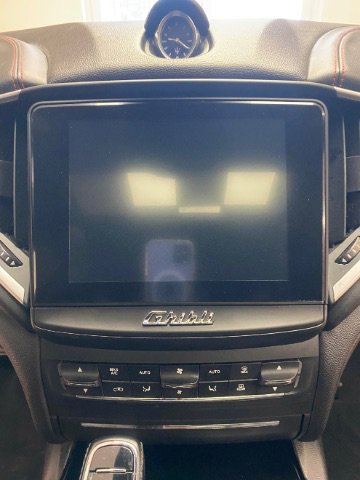 Used 2019 Maserati Ghibli S GranSport image 25