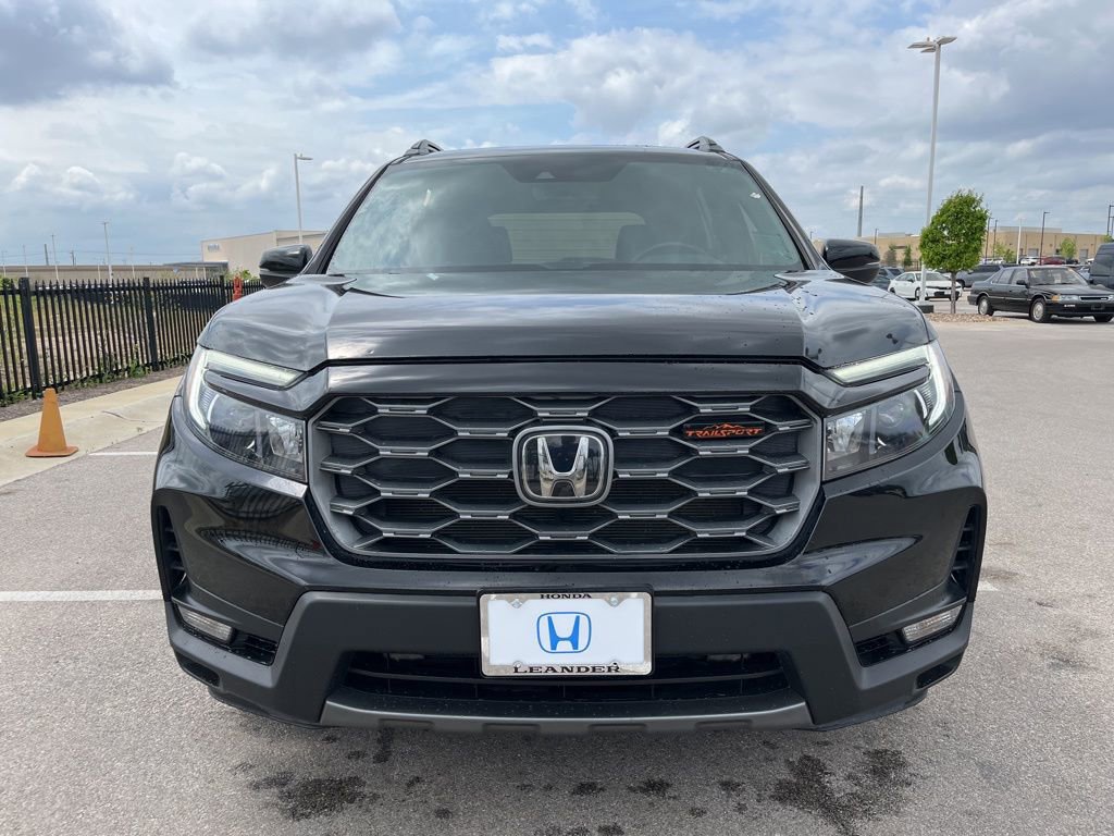 Certified 2023 Honda Passport TrailSport image 2