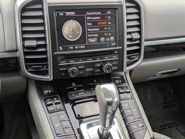 Used 2013 Porsche Cayenne S image 15