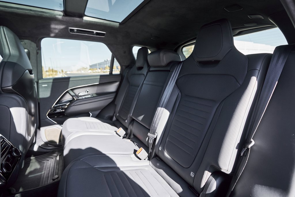 Used 2024 Land Rover Range Rover Sport SV Edition One Carbon Bronze image 43