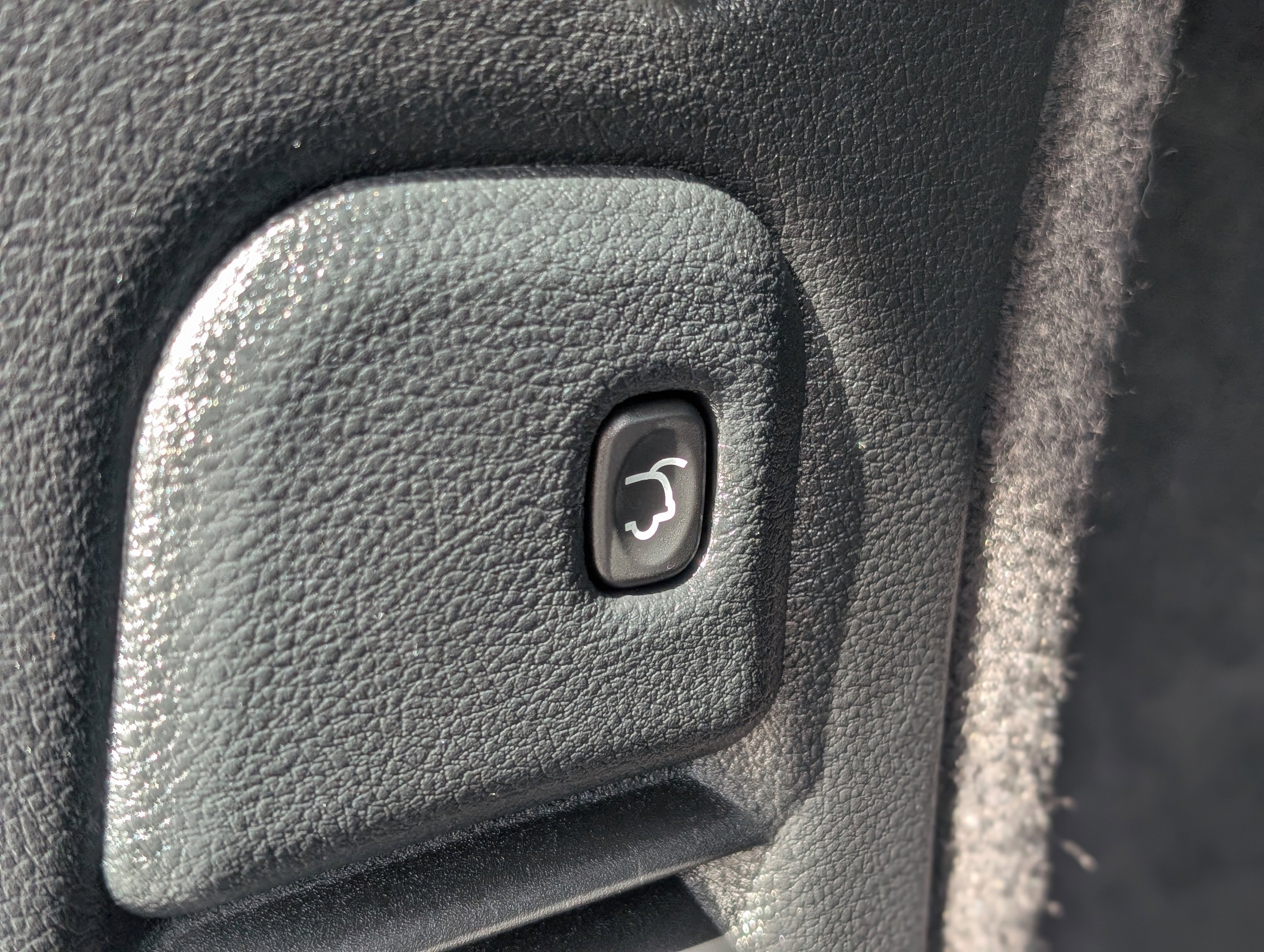 Used 2022 Dodge Durango GT image 38