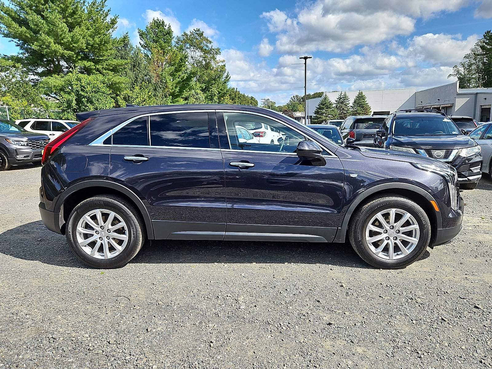 Used 2022 Cadillac XT4 Luxury w/ Cold Weather Package AWD/4WD image 8