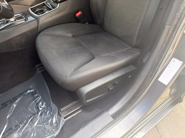 Used 2020 Chrysler 300 Touring w/ Sport Appearance Package RWD image 19
