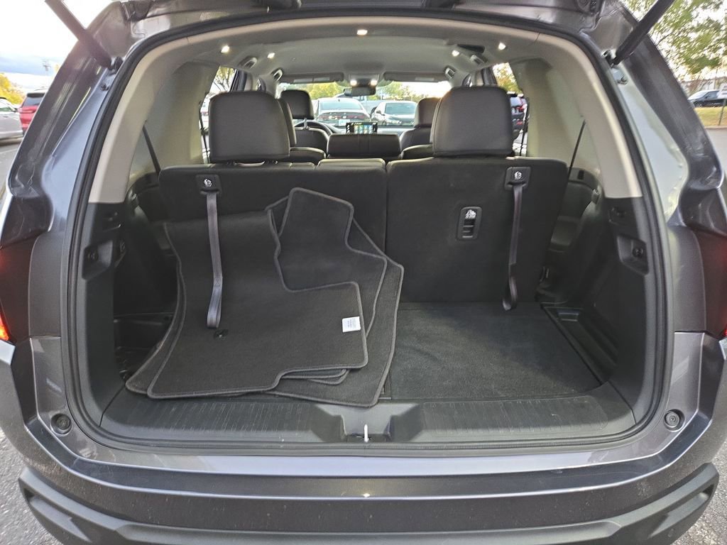 Used 2025 Honda Pilot EX-L image 24