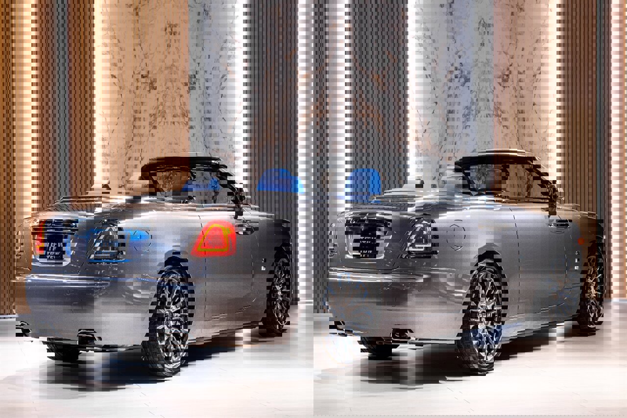 Used 2018 Rolls-Royce Dawn image 5