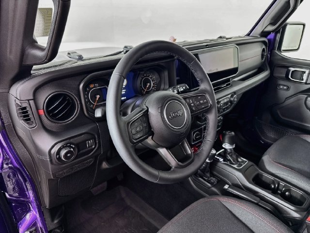 Used 2026 Jeep Wrangler Unlimited Rubicon w/ Safety Group AWD/4WD image 13