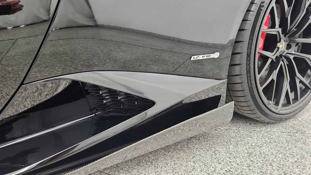 Used 2015 Lamborghini Huracan LP 610-4 AWD/4WD image 16
