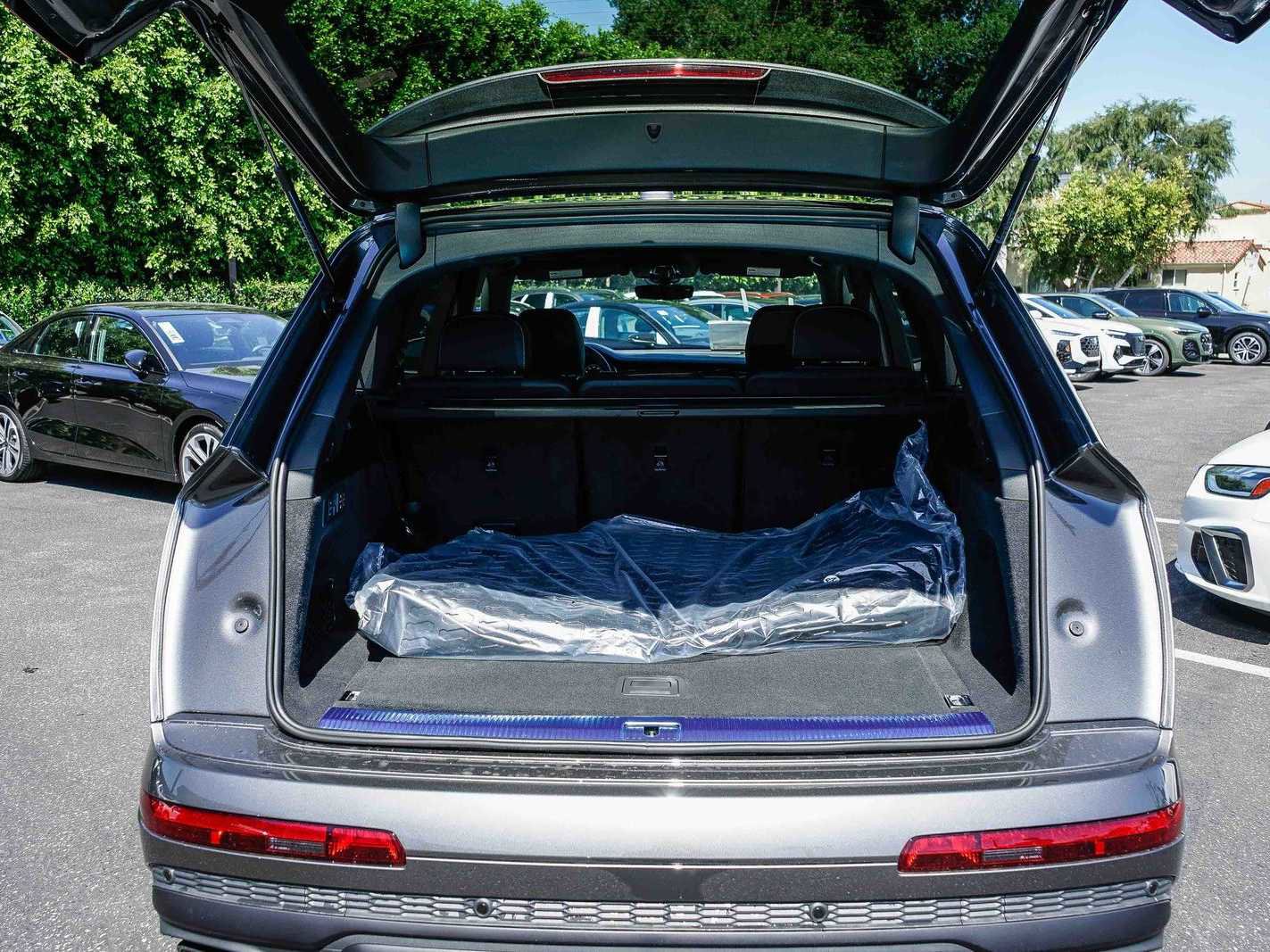 New 2026 Audi Q7 3.0T Premium Plus AWD/4WD image 26
