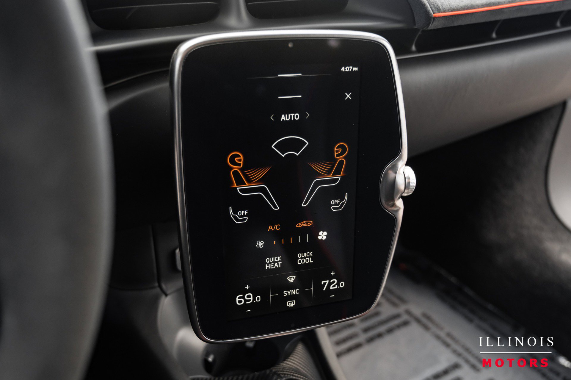 Used 2023 McLaren Artura image 29