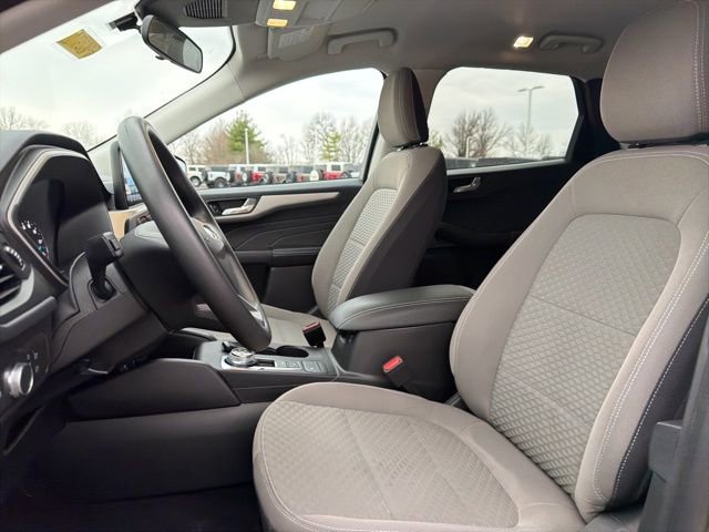 Used 2021 Ford Escape SE image 22