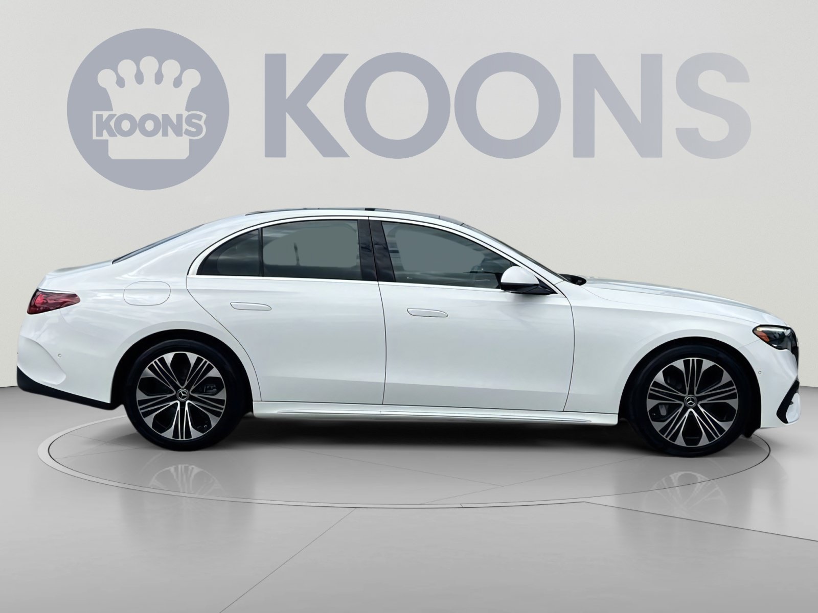 Used 2025 Mercedes-Benz E 450 4MATIC Sedan image 12