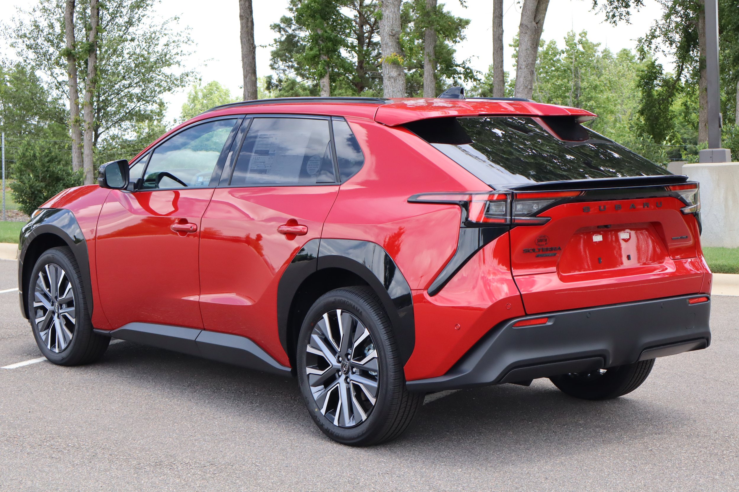 New 2026 Subaru Solterra AWD/4WD image 5