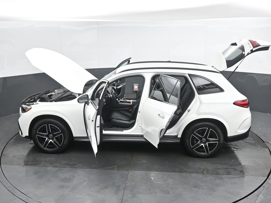 Used 2023 Mercedes-Benz GLC 300 image 48