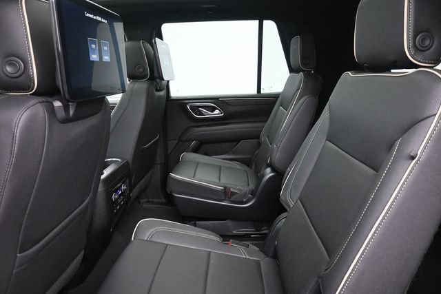 Used 2023 Chevrolet Tahoe Premier w/ Premium Package AWD/4WD image 18
