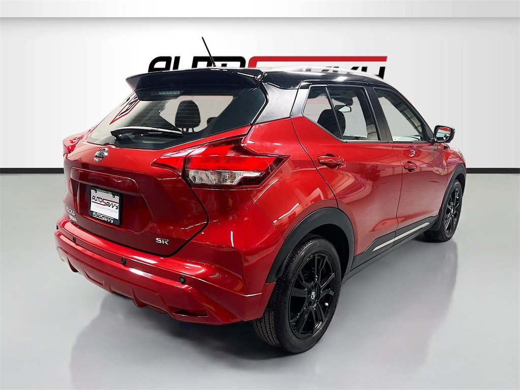 Used 2020 Nissan Kicks SR w/ SR Premium Package image 7