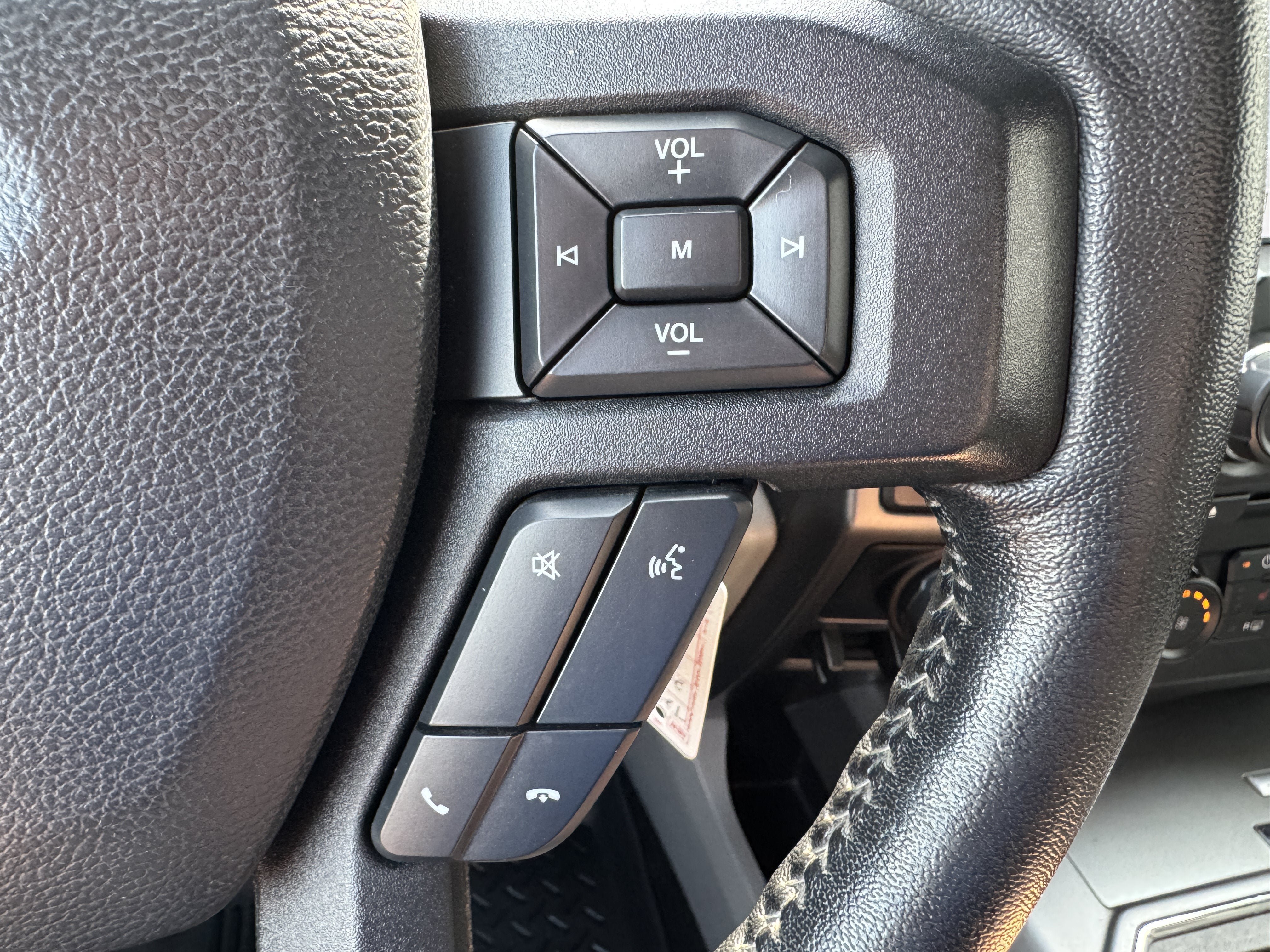 Used 2018 Ford F150 XLT w/ Equipment Group 302A Luxury AWD/4WD image 13