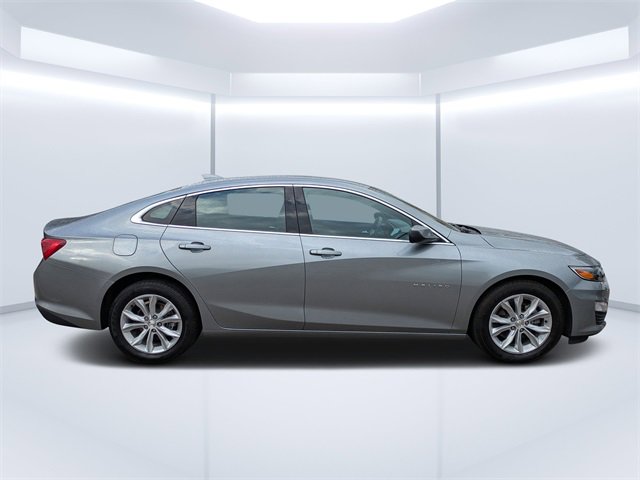 Used 2024 Chevrolet Malibu LT image 2