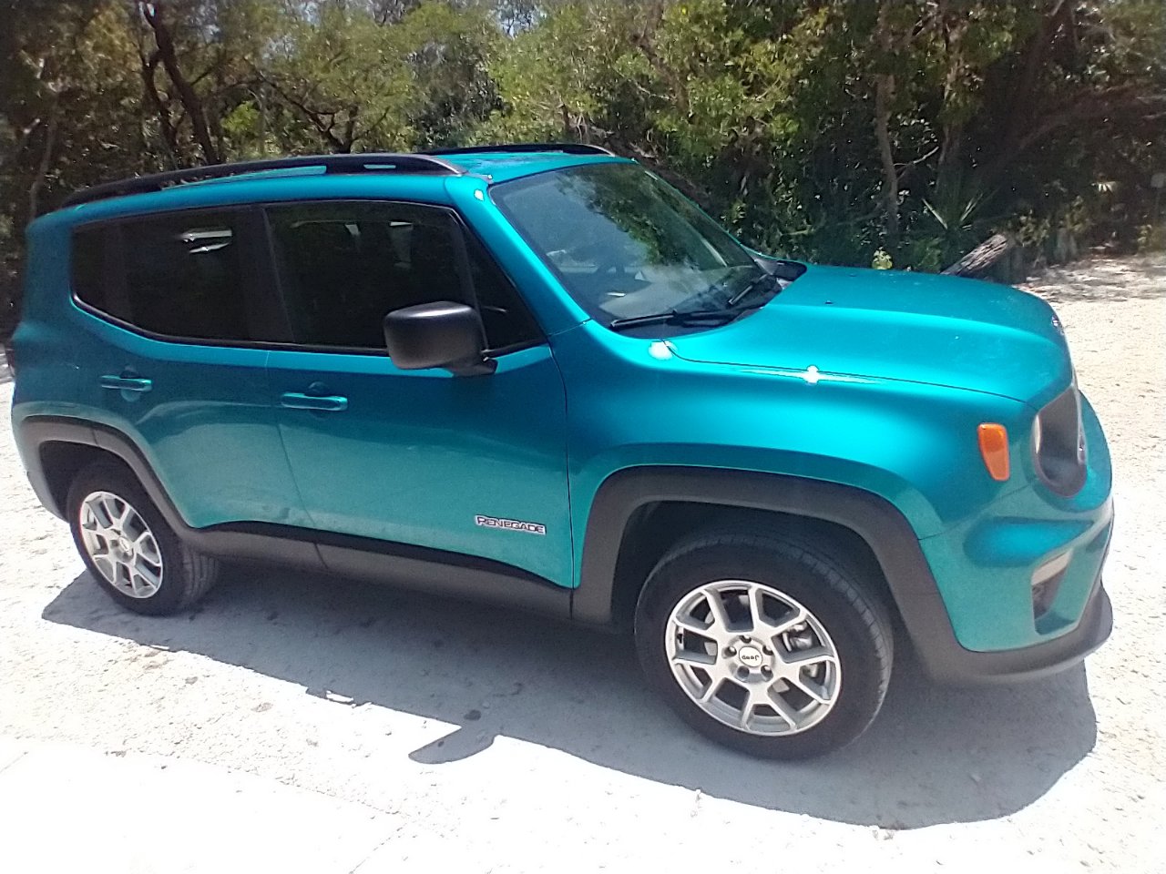 Used 2022 Jeep Renegade Latitude w/ Convenience Group image 4