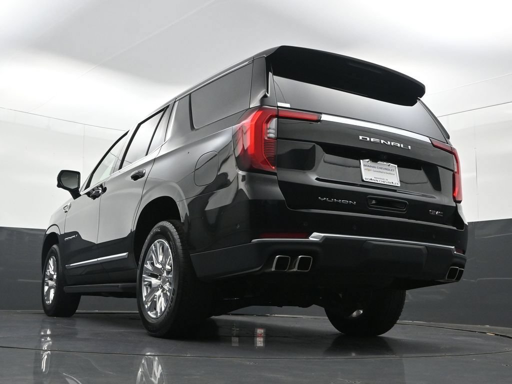Used 2025 GMC Yukon Denali AWD/4WD image 33