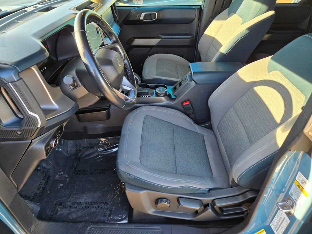 Used 2023 Ford Bronco Outer Banks image 8