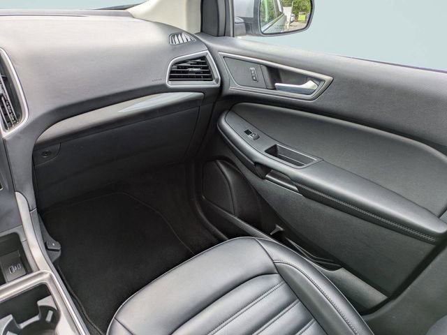 Used 2024 Ford Edge SEL image 17