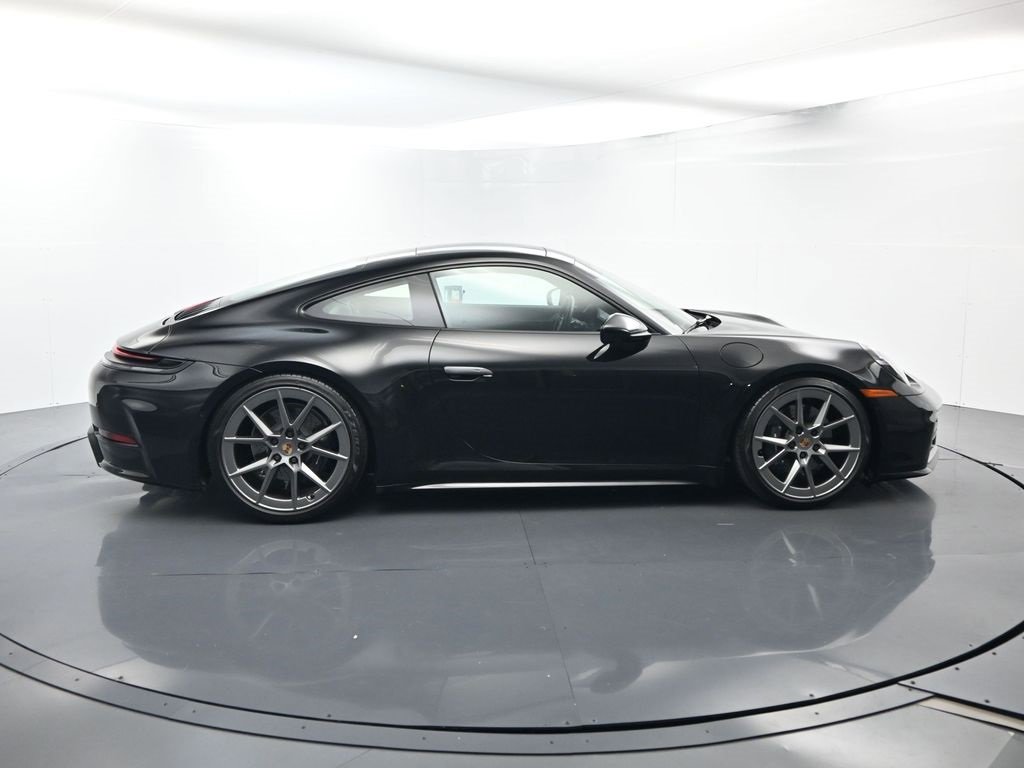 Used 2025 Porsche 911 Carrera image 16