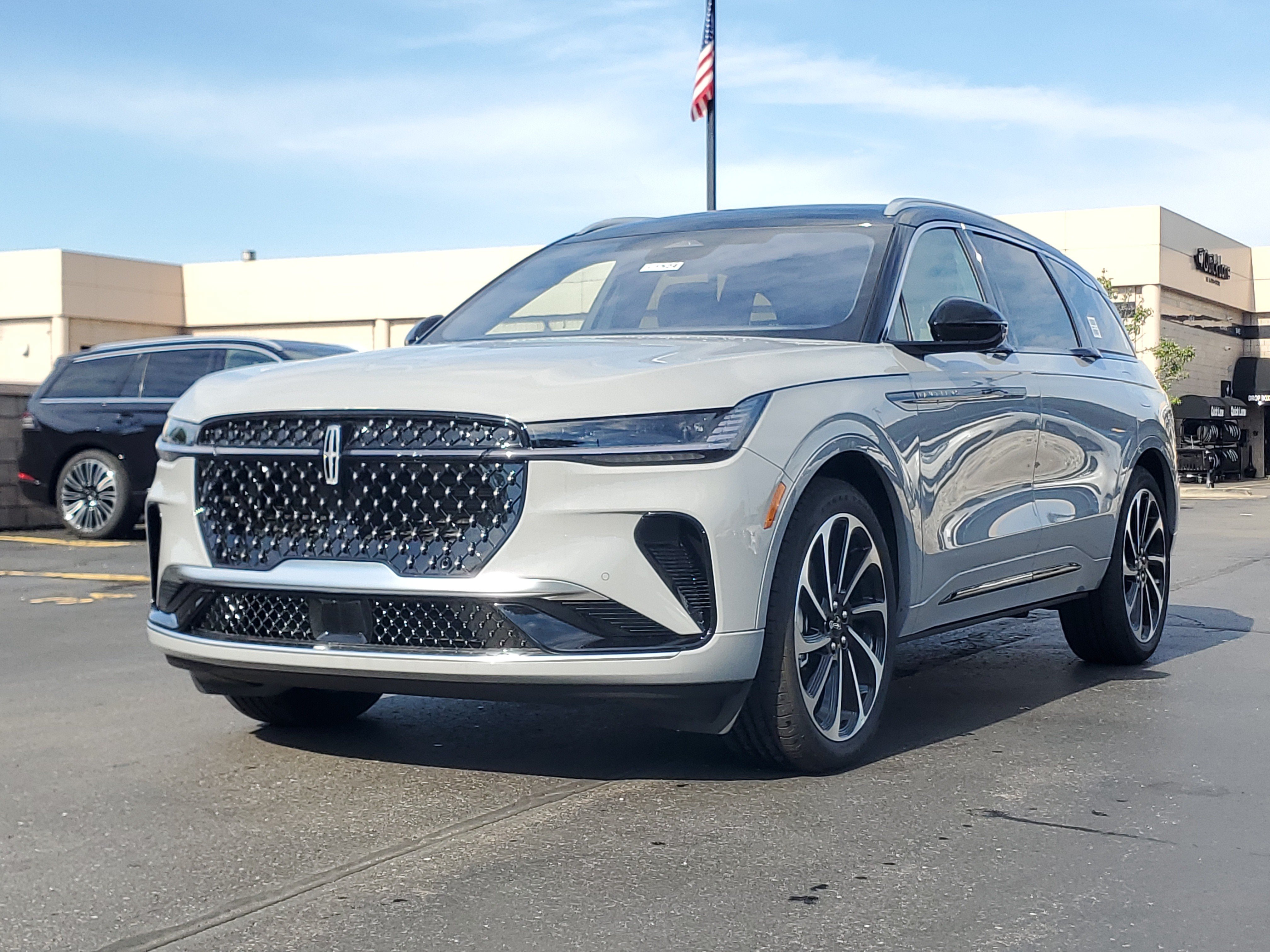 New 2026 Lincoln Nautilus Black Label AWD/4WD image 2