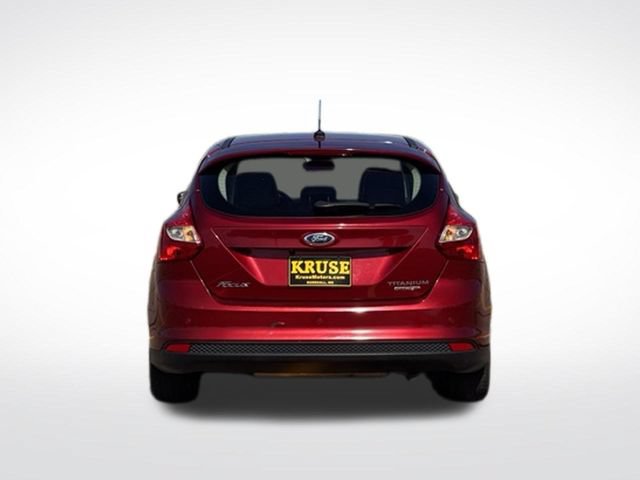 Used 2014 Ford Focus Titanium FWD image 32